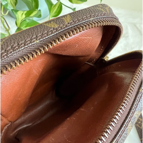 Authentic Louis Vuitton Mini Amazon Monogram Crossbody - Picture 11 of 13